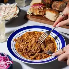 PULLED PORK DINNER